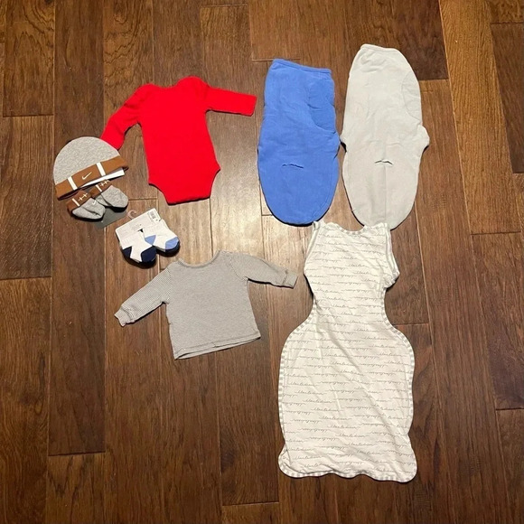 Carter's Nike & Others Infant Clothing Swaddles Lot Newborn - Picture 6 of 8